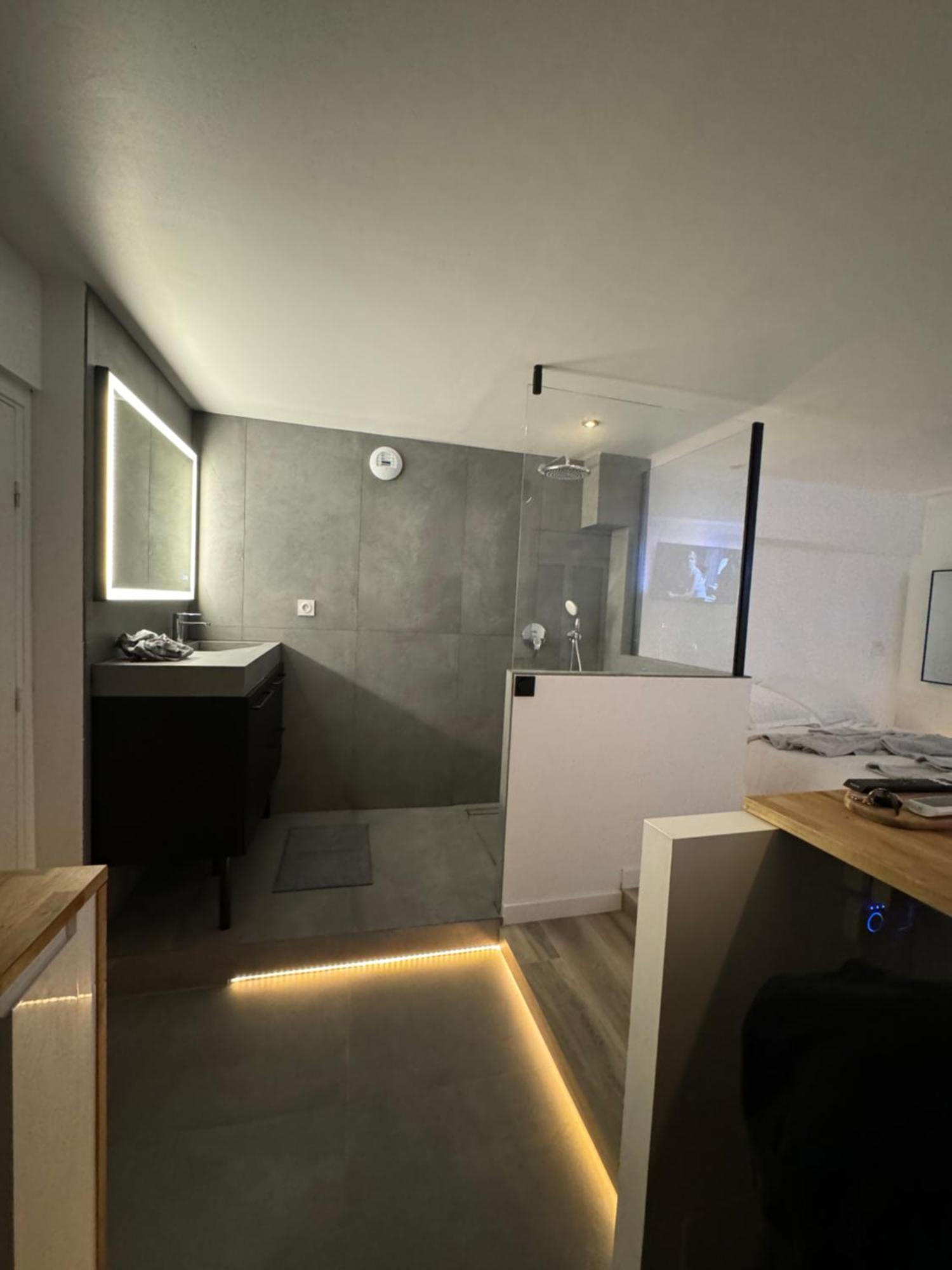 O Romeo - Suite Privee Fougeres Luaran gambar