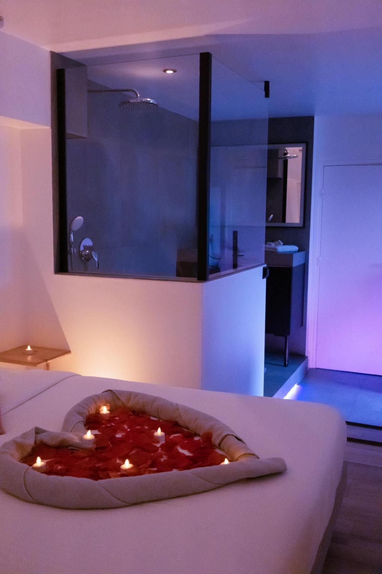 O Romeo - Suite Privee Fougeres Luaran gambar